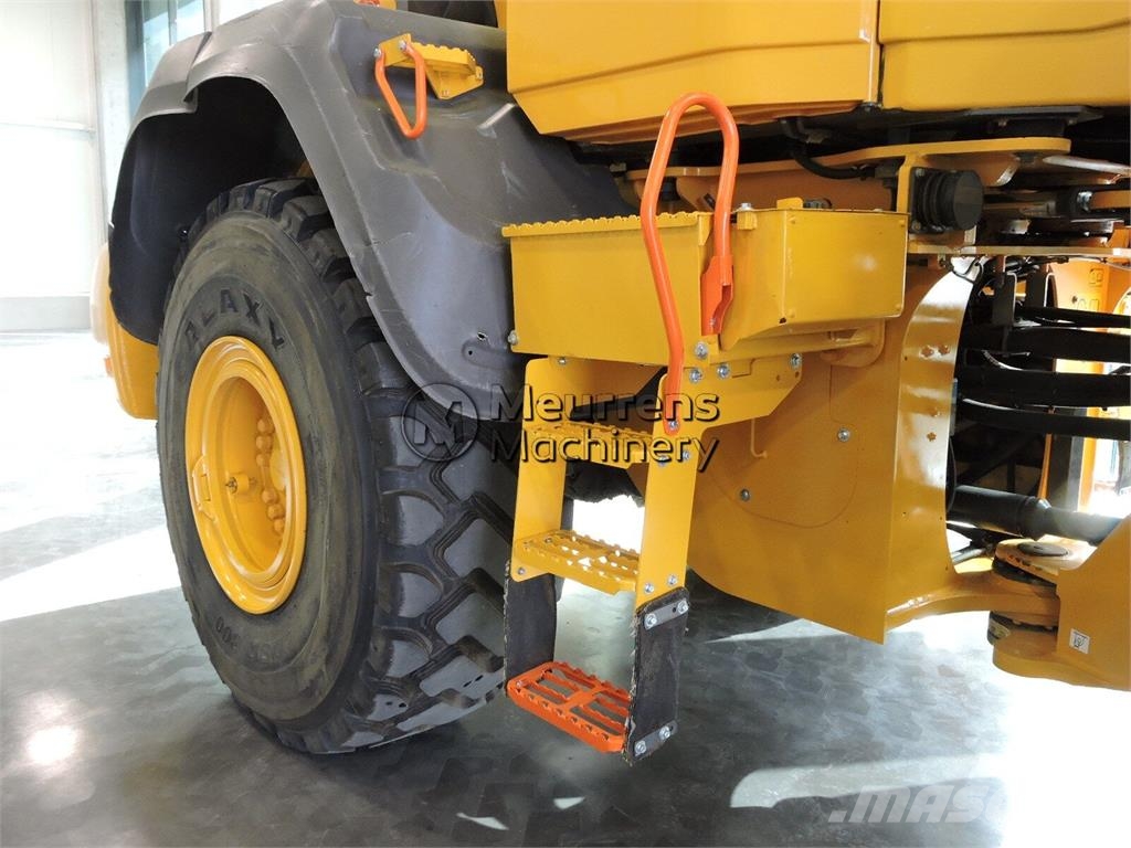 Volvo L120H Kolesni nakladalci