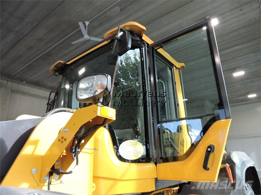 Volvo L120H Kolesni nakladalci