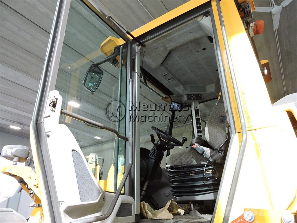 Volvo L120H Kolesni nakladalci