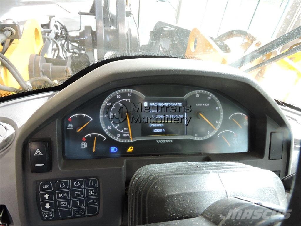 Volvo L120H Kolesni nakladalci