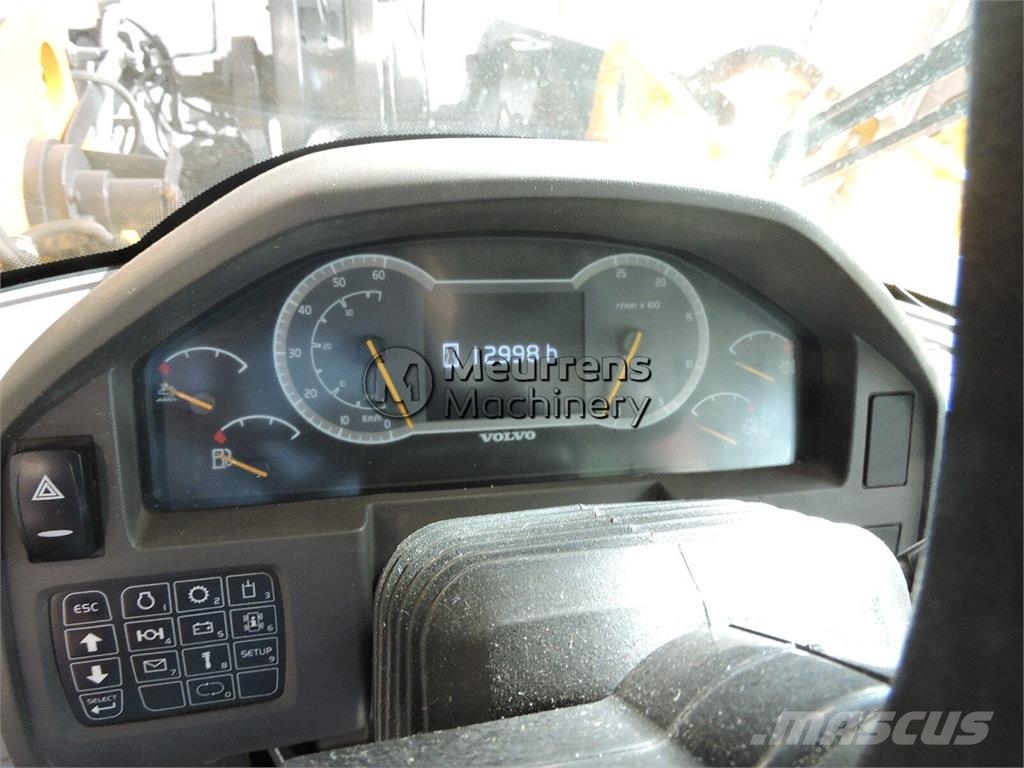 Volvo L120H Kolesni nakladalci