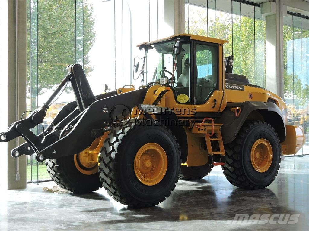 Volvo L120H Kolesni nakladalci