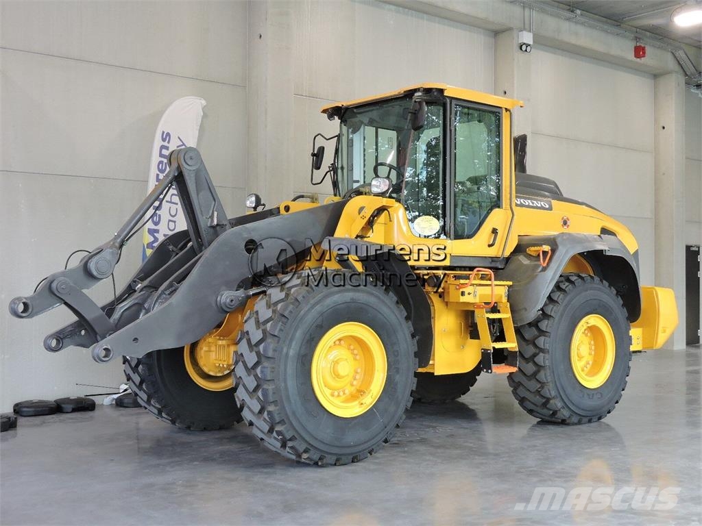Volvo L120H Kolesni nakladalci