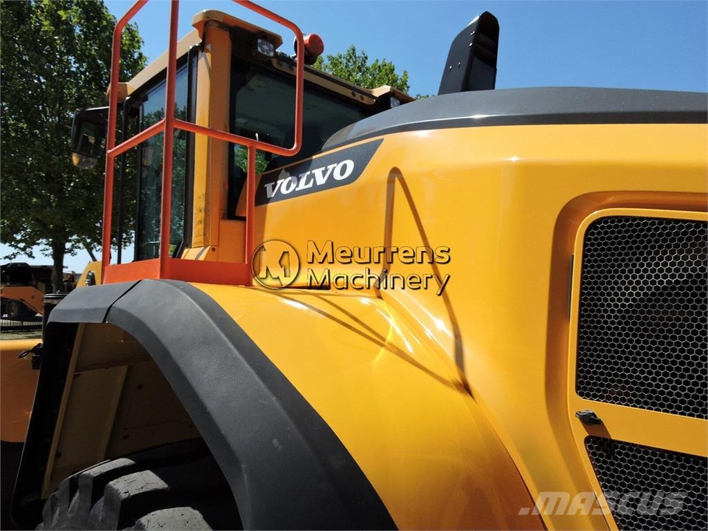 Volvo L150H لوادر بعجل