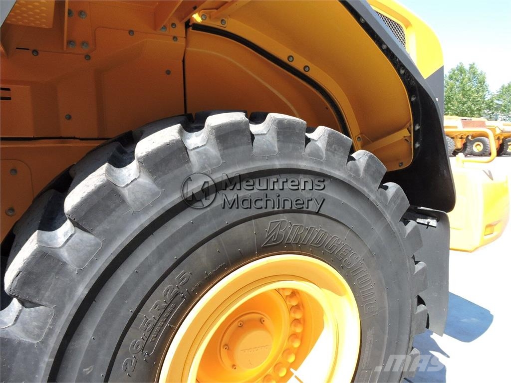 Volvo L150H لوادر بعجل