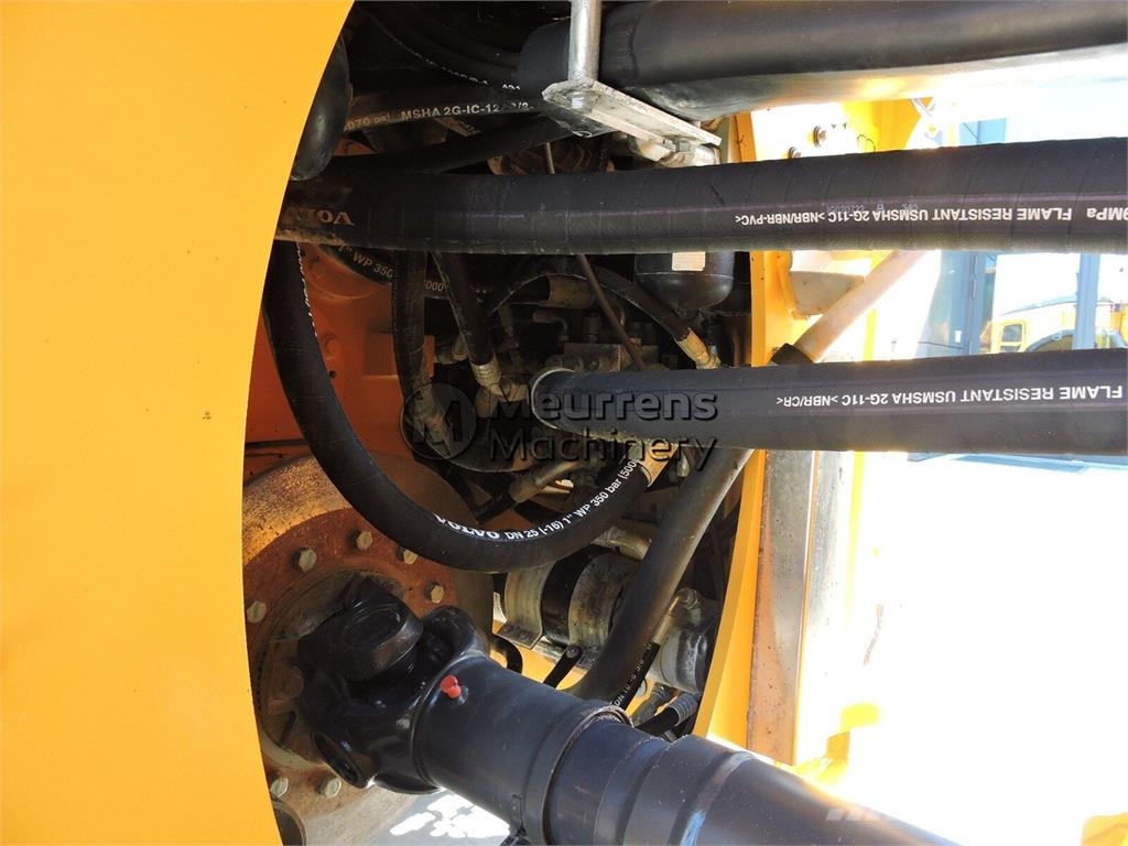Volvo L150H لوادر بعجل
