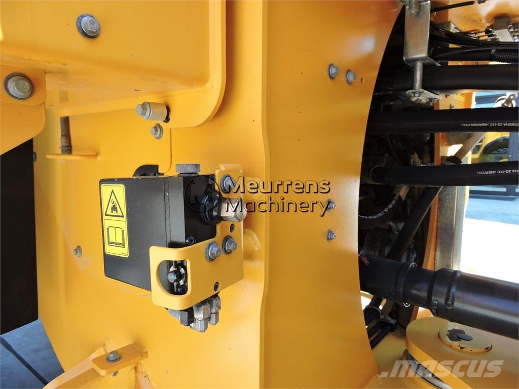 Volvo L150H لوادر بعجل