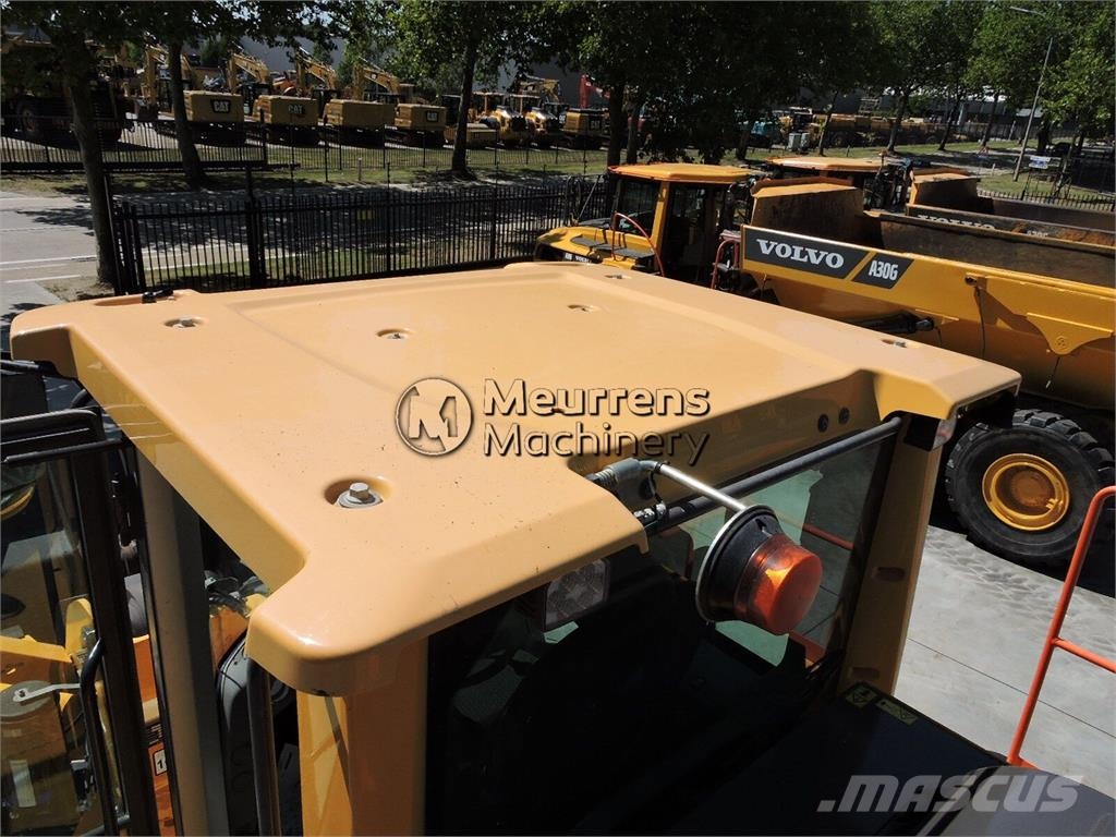 Volvo L150H لوادر بعجل
