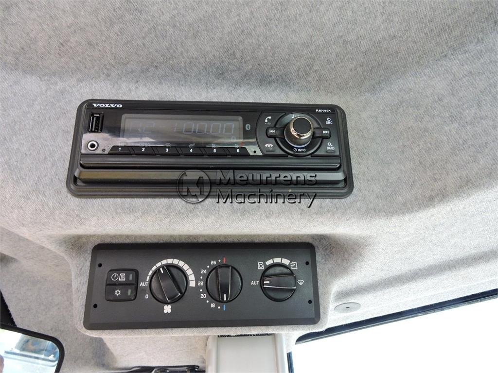 Volvo L150H لوادر بعجل