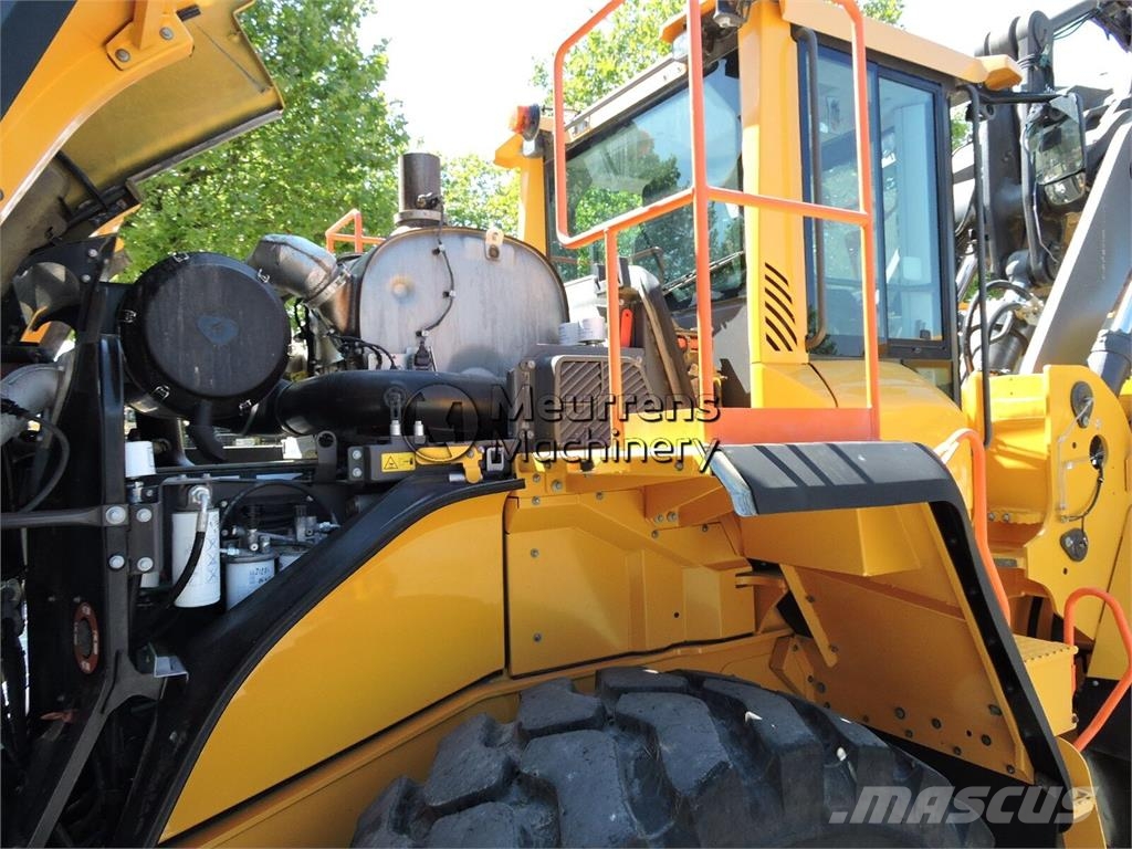 Volvo L150H لوادر بعجل