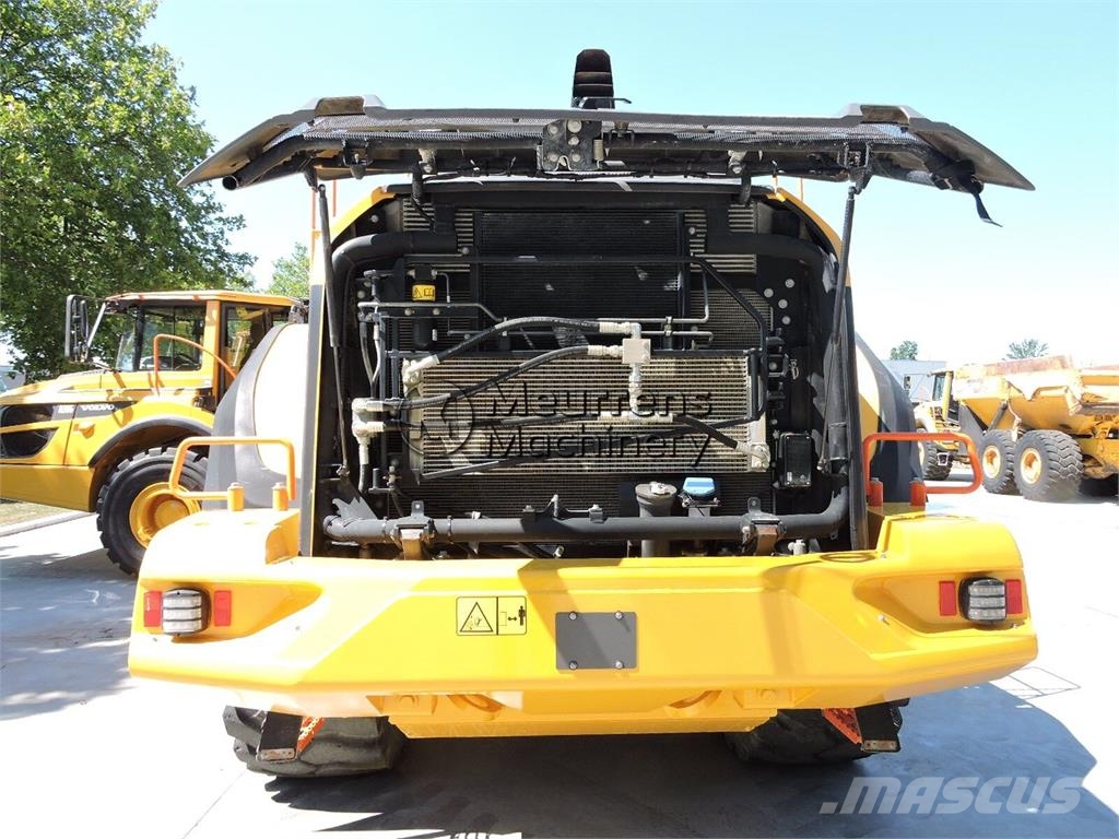 Volvo L150H لوادر بعجل