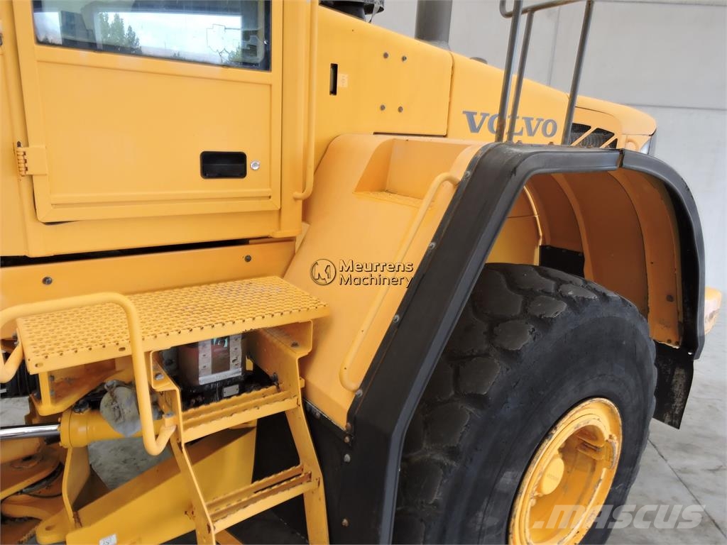 Volvo L180E Belgium Machine Iekrāvēji uz riteņiem