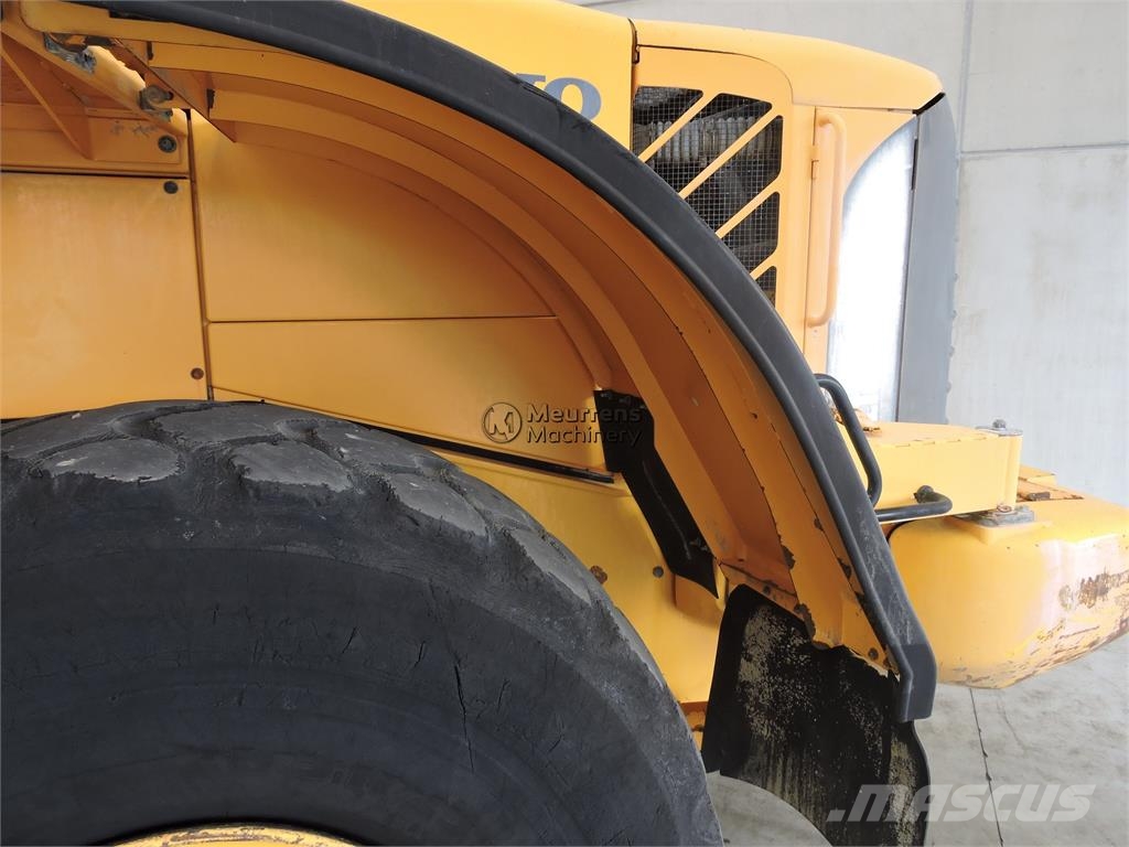 Volvo L180E Belgium Machine Iekrāvēji uz riteņiem