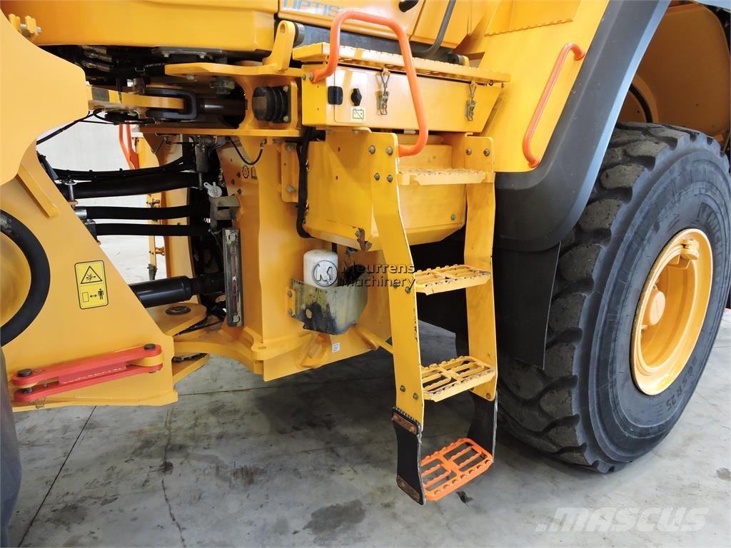 Volvo L180H New Bucket Wheel loaders