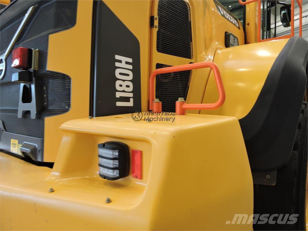 Volvo L180H New Bucket Wheel loaders