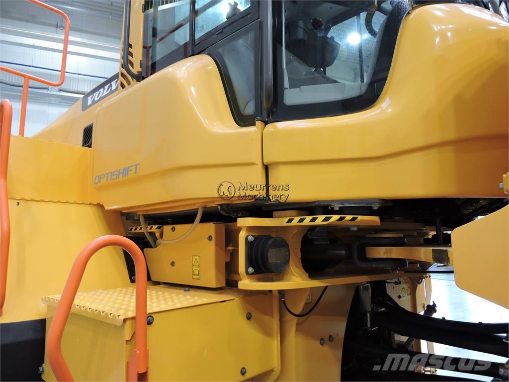 Volvo L180H New Bucket Wheel loaders