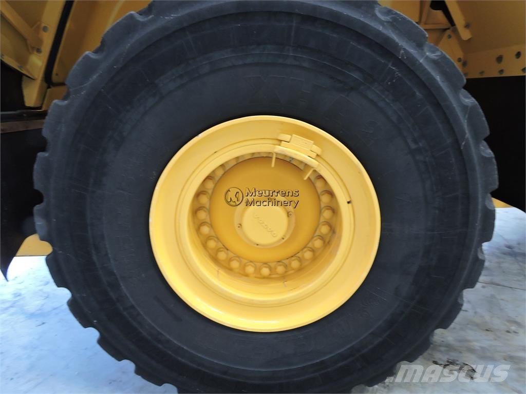 Volvo L180H New Bucket Wheel loaders