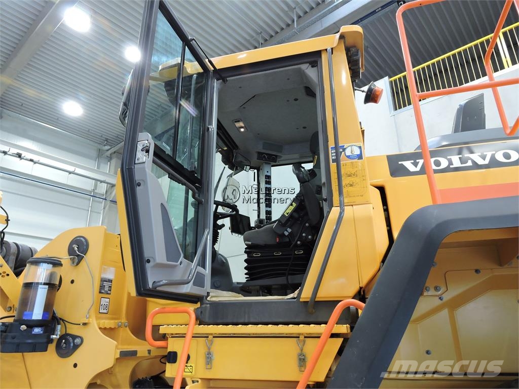 Volvo L180H New Bucket Wheel loaders