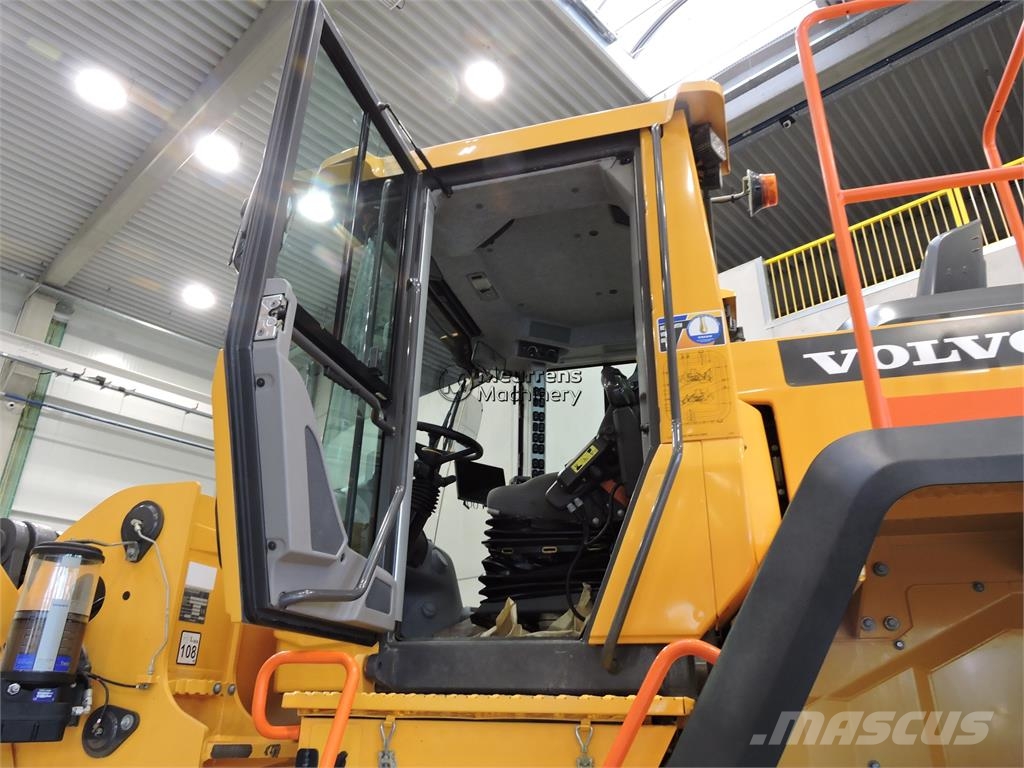 Volvo L180H New Tyre+Bucket Wheel loaders