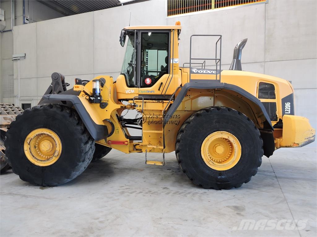 Volvo L220G Rataslaadurid