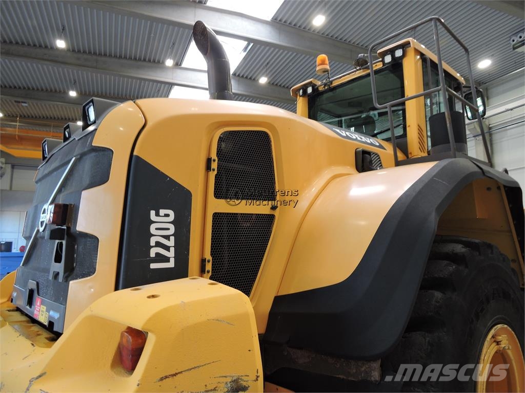 Volvo L220G Rataslaadurid
