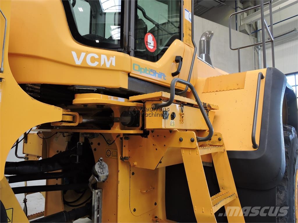 Volvo L220G Rataslaadurid