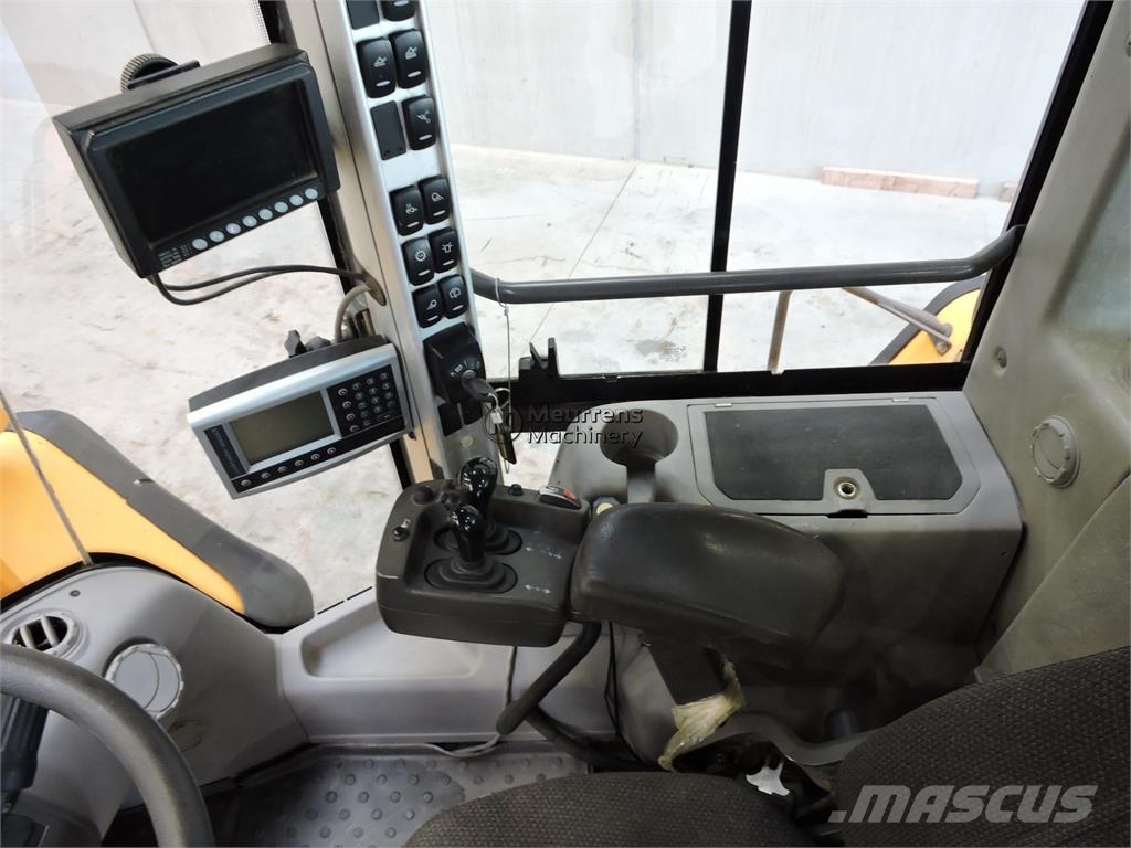 Volvo L220G Rataslaadurid