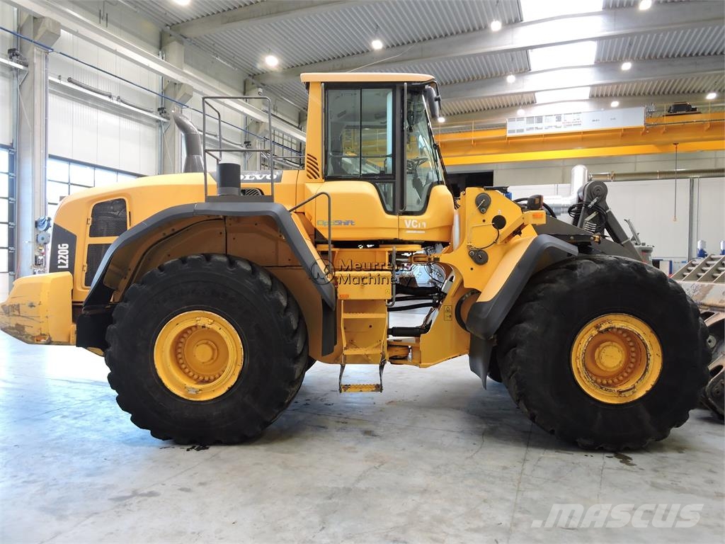 Volvo L220G Rataslaadurid