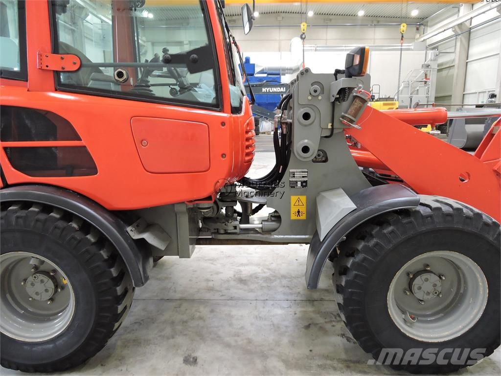 Volvo L25 F + Fork لوادر بعجل