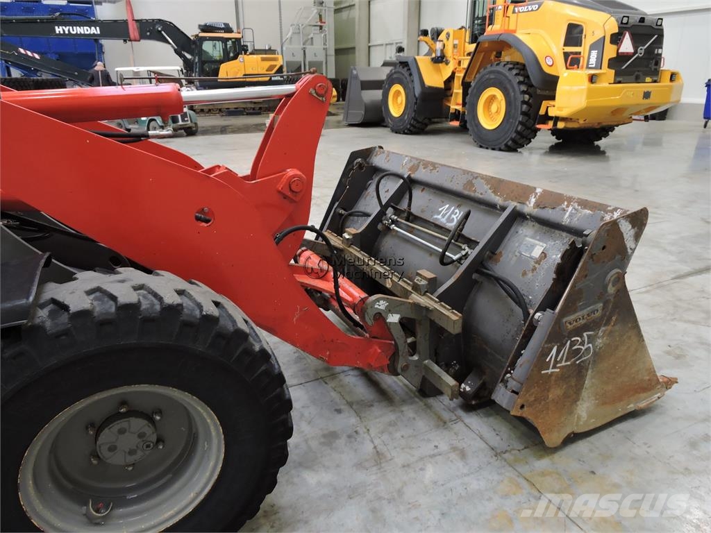 Volvo L25 F + Fork لوادر بعجل