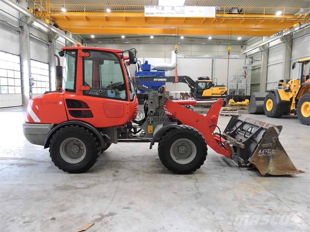Volvo L25 F + Fork لوادر بعجل