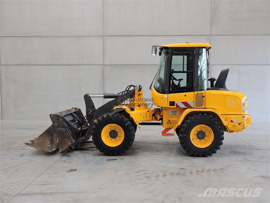 Volvo L30G + Fork Kolesni nakladalci
