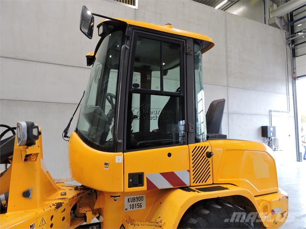 Volvo L30G + Fork Kolesni nakladalci