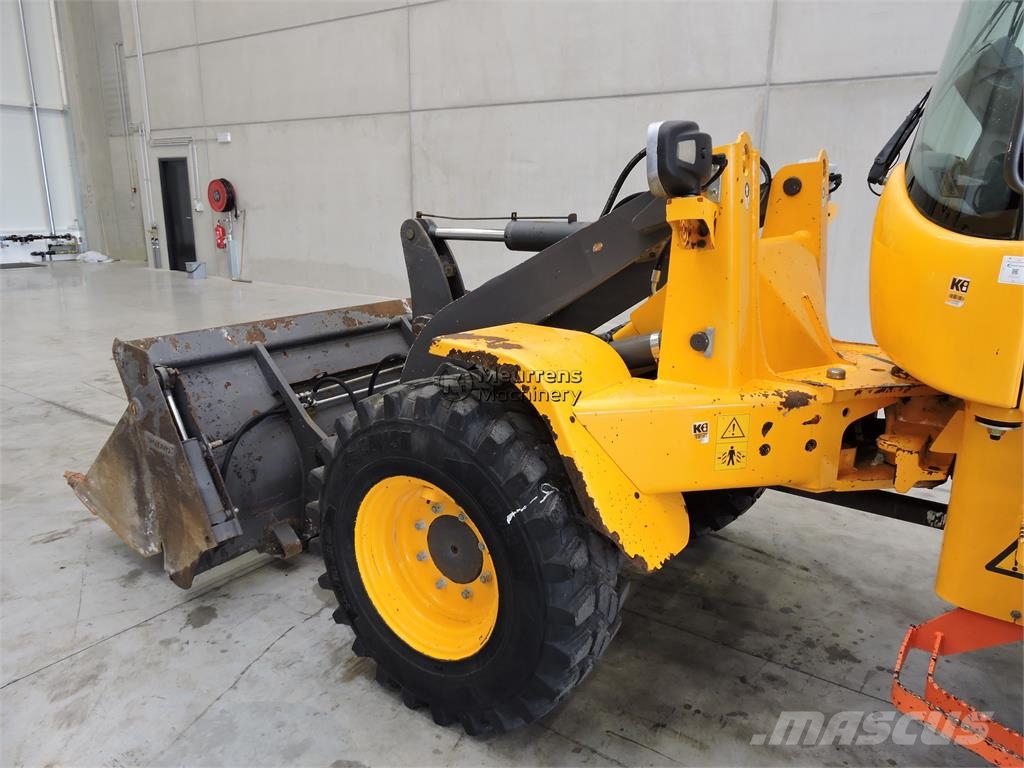 Volvo L30G + Fork Kolesni nakladalci
