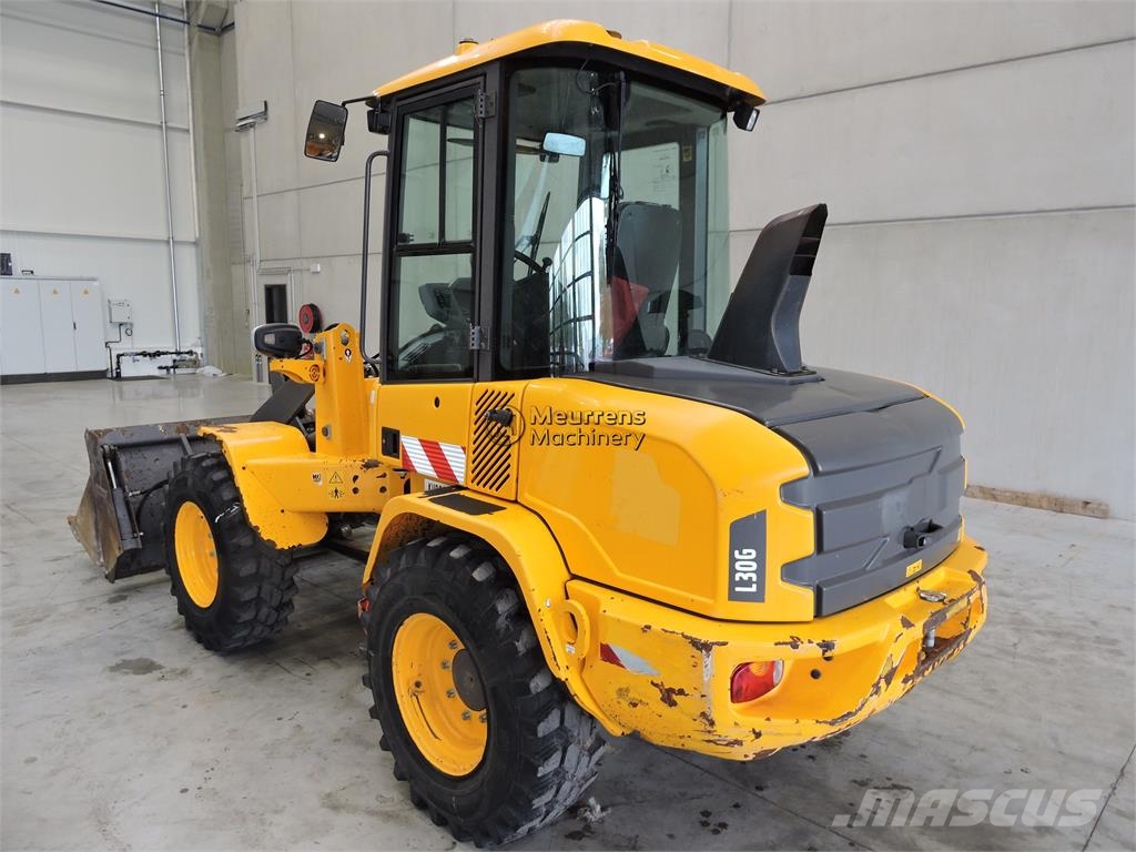Volvo L30G + Fork Kolesni nakladalci