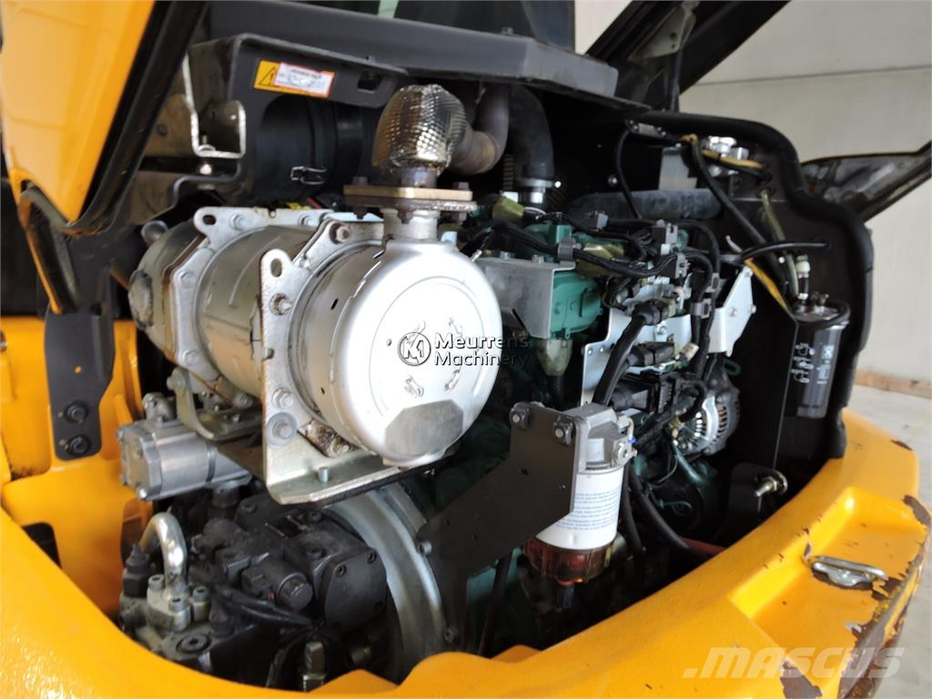 Volvo L30G + Fork Kolesni nakladalci