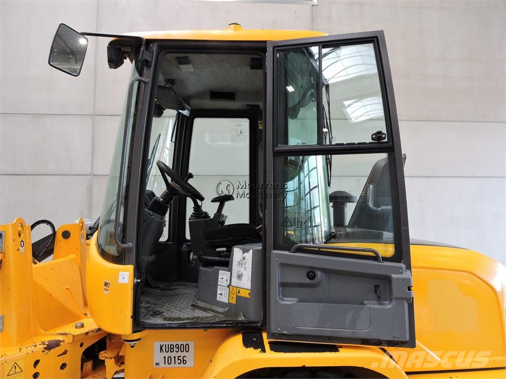 Volvo L30G + Fork Kolesni nakladalci