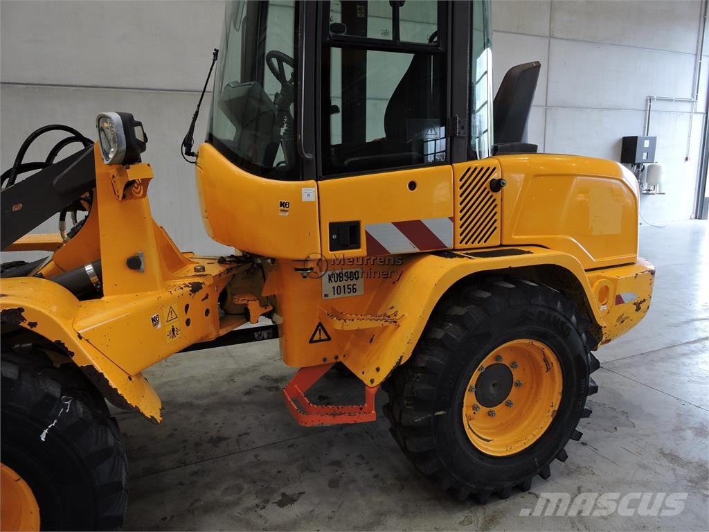Volvo L30G + Fork Kolesni nakladalci