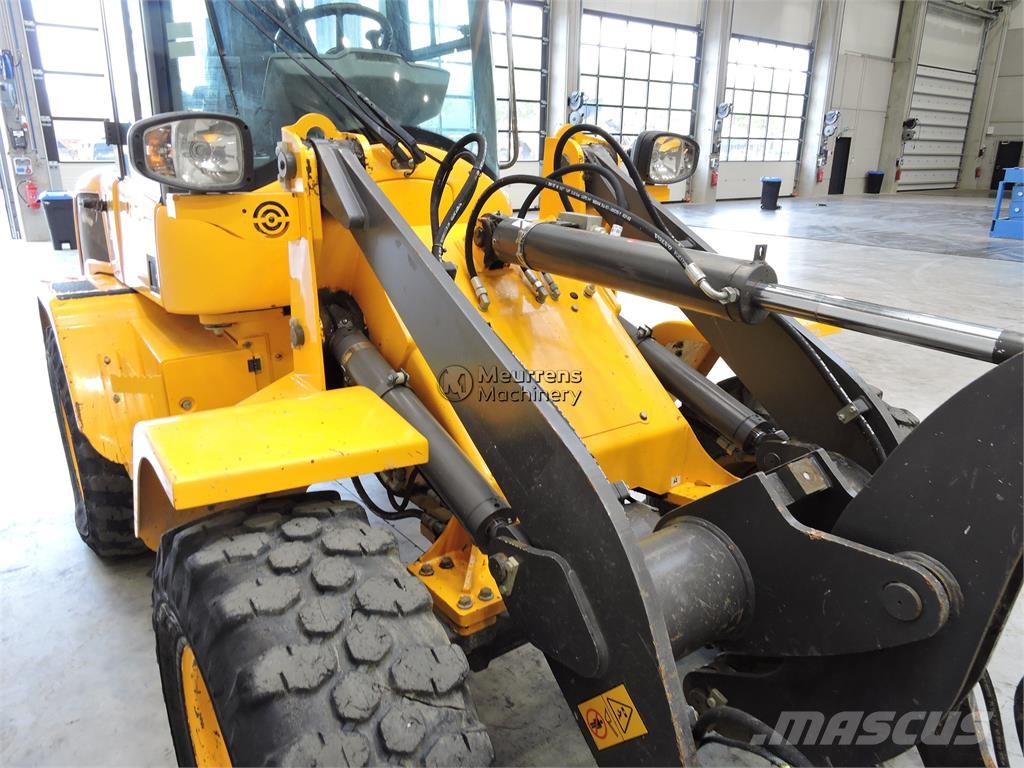 Volvo L30G + Fork Kolesni nakladalci