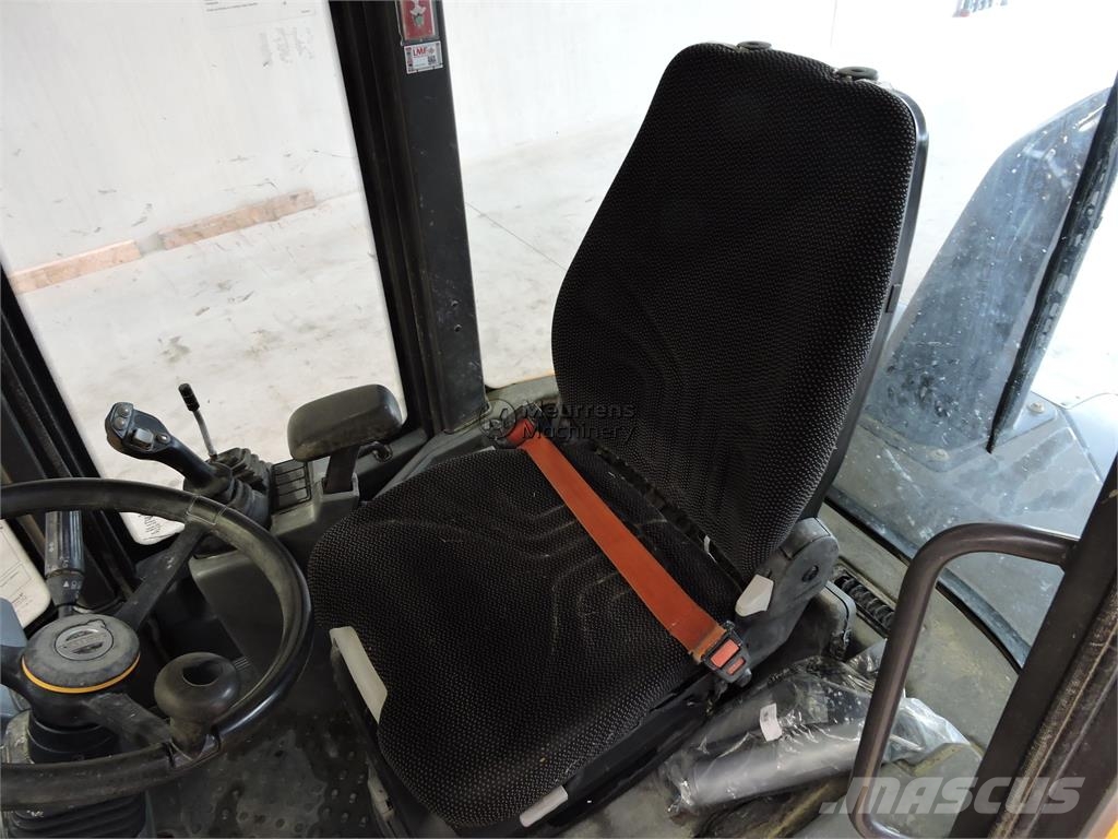 Volvo L30G + Fork Kolesni nakladalci