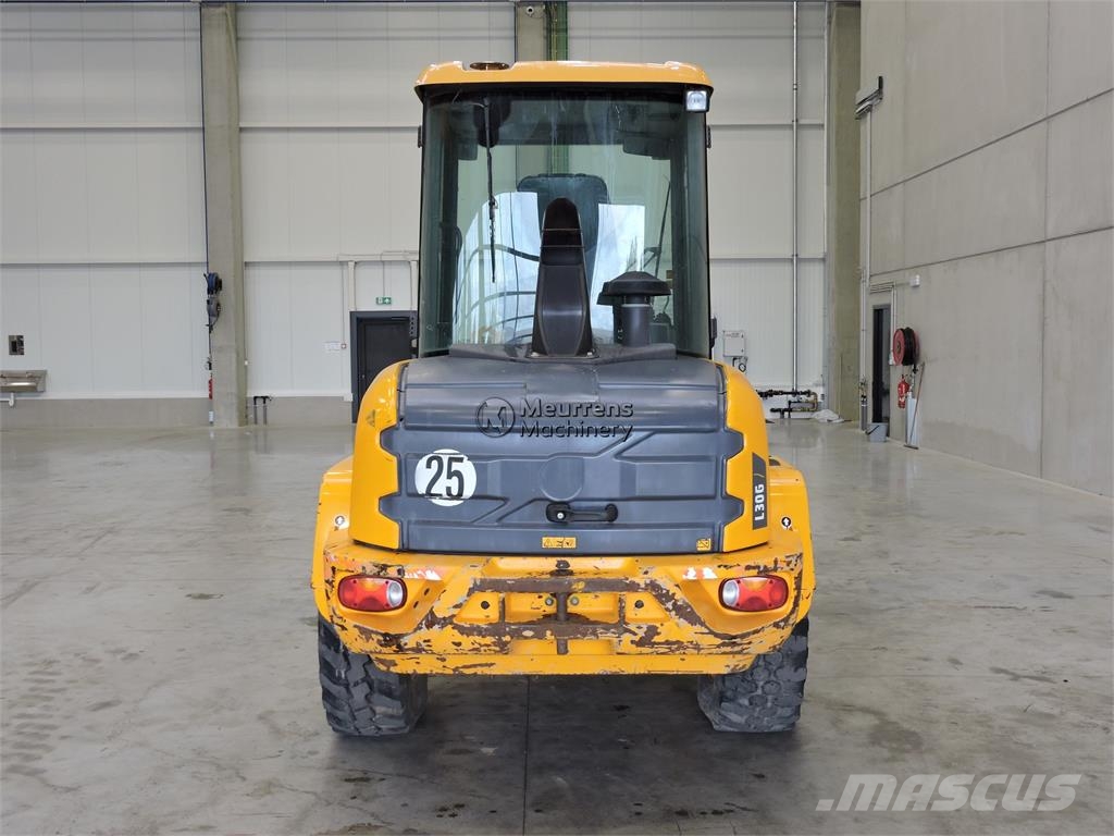 Volvo L30G + Fork Kolesni nakladalci