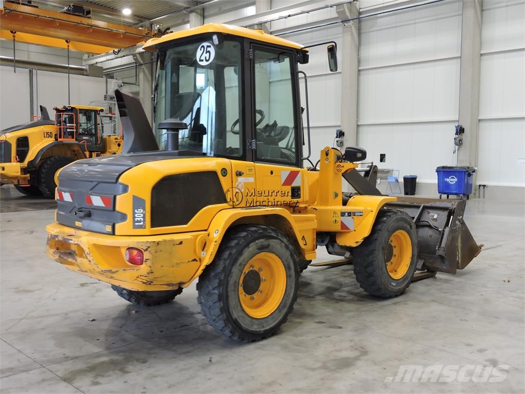Volvo L30G + FORK Radlader