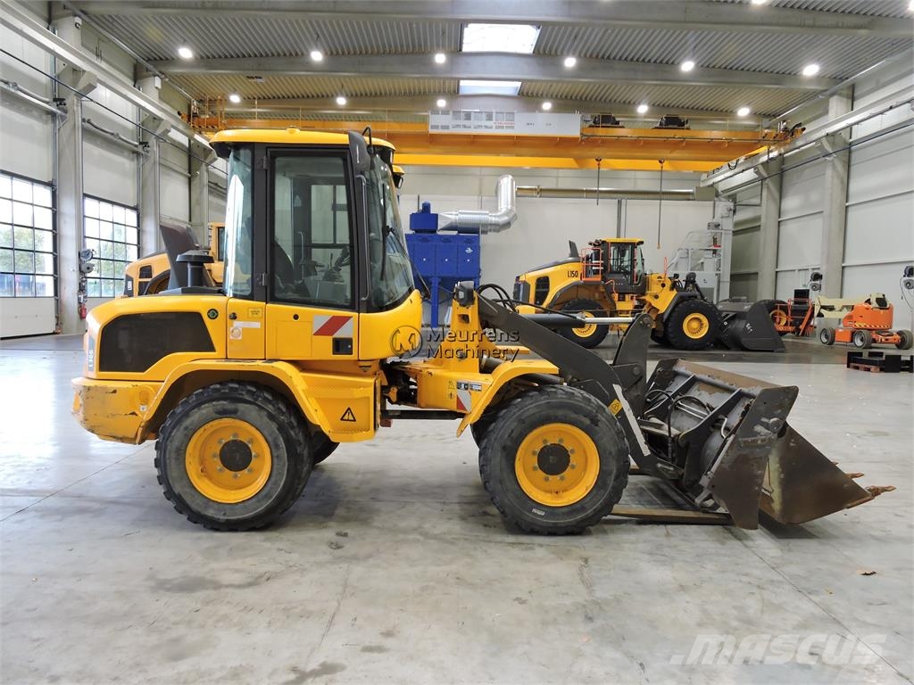 Volvo L30G + FORK Radlader
