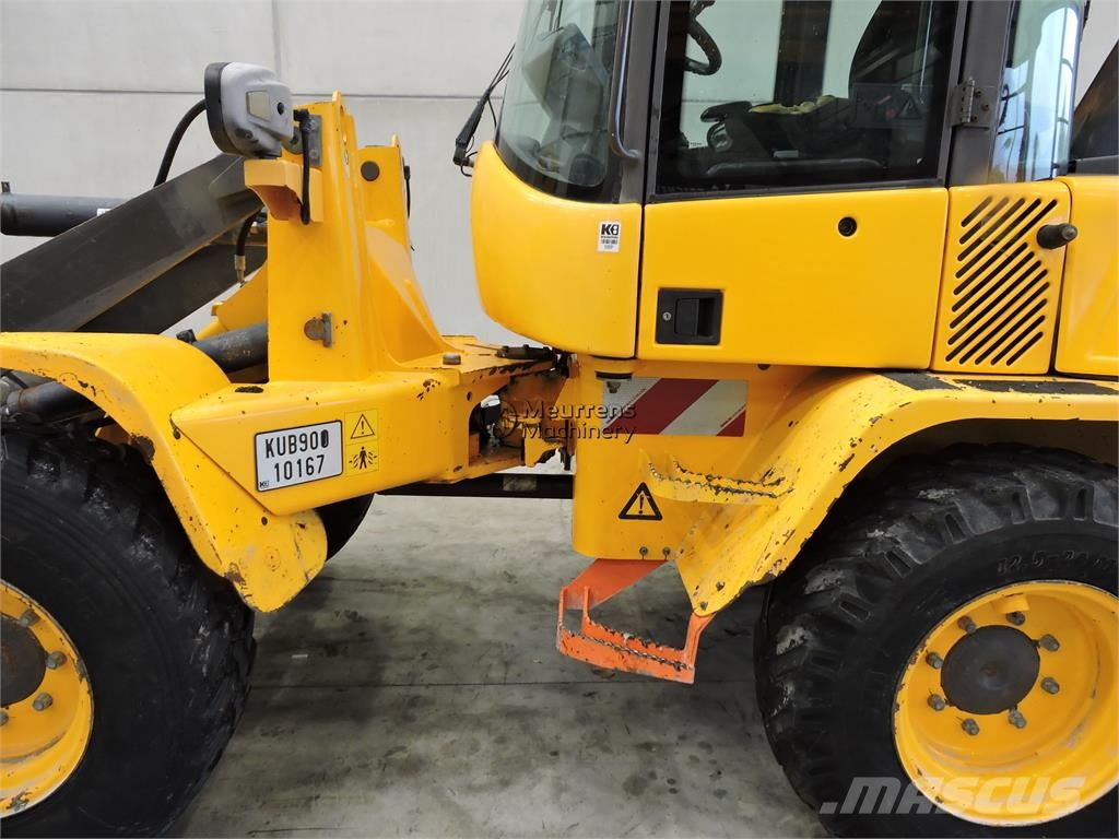 Volvo L30G + Fork Gumikerekes homlokrakodók