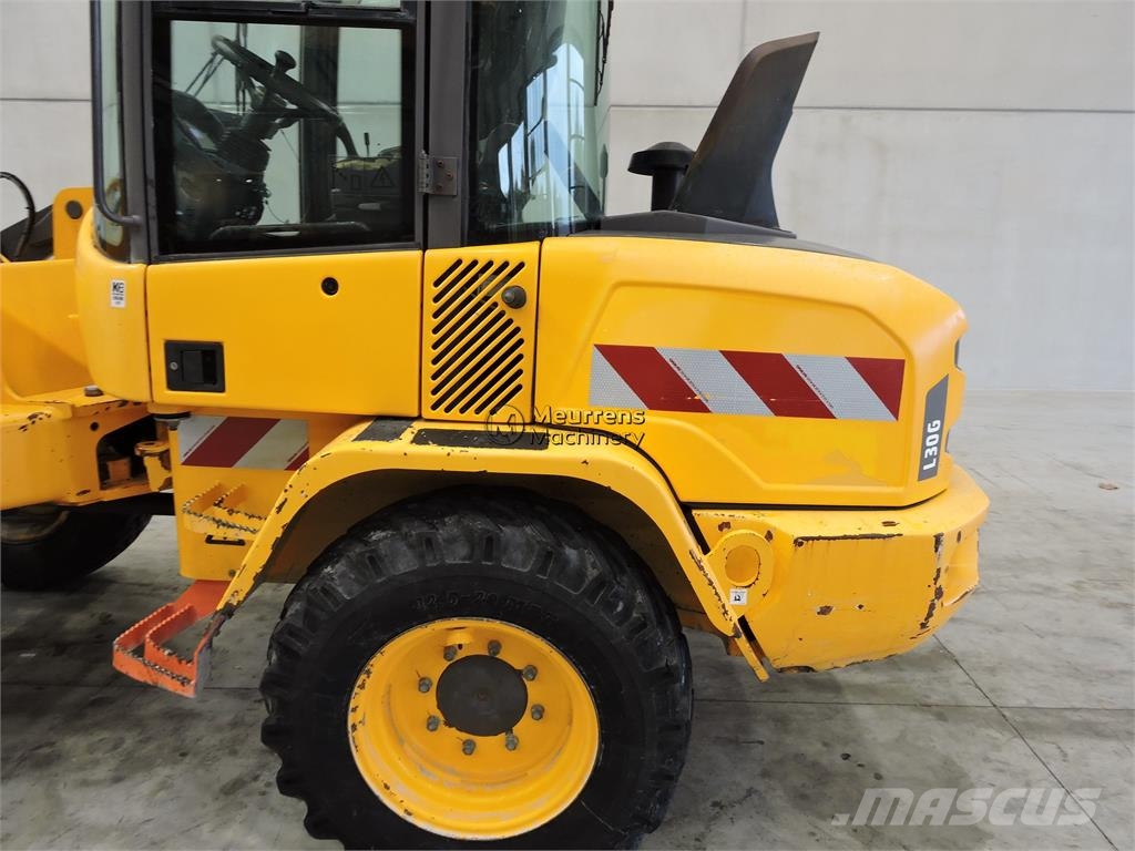 Volvo L30G + Fork Gumikerekes homlokrakodók