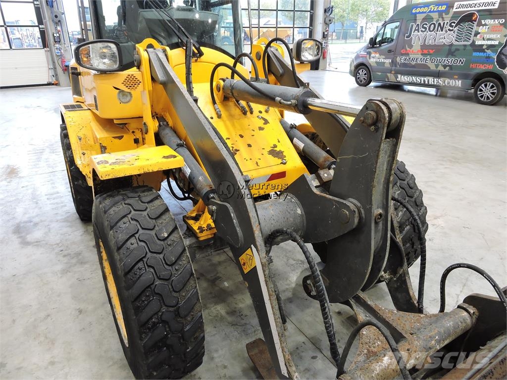 Volvo L30G + Fork Gumikerekes homlokrakodók