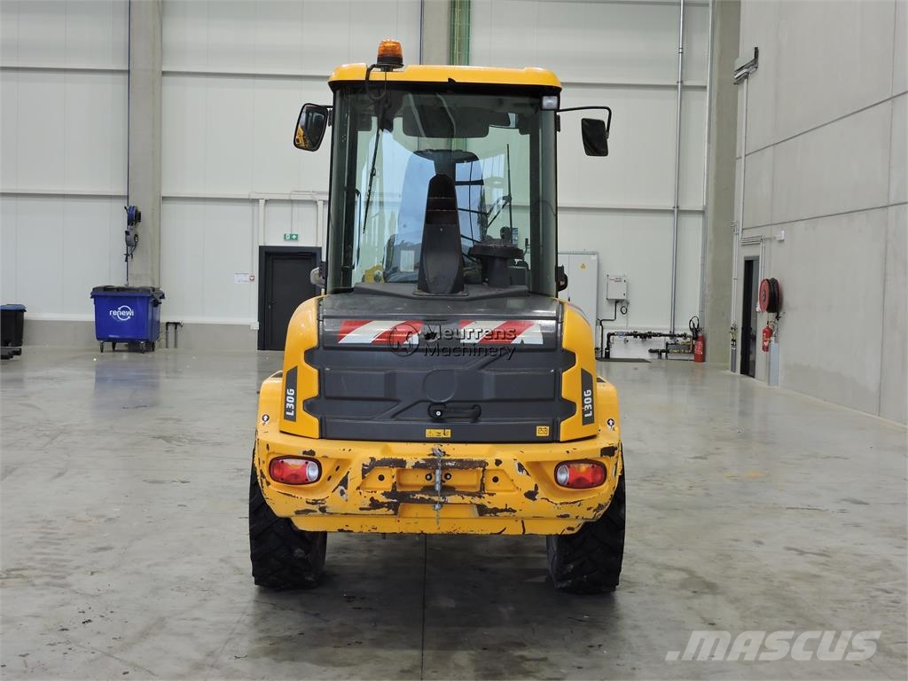 Volvo L30G + Fork Gumikerekes homlokrakodók