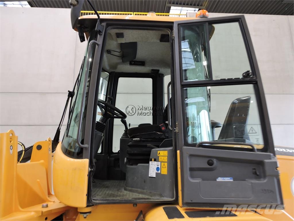 Volvo L35G Automatic Greasing Wheel loaders