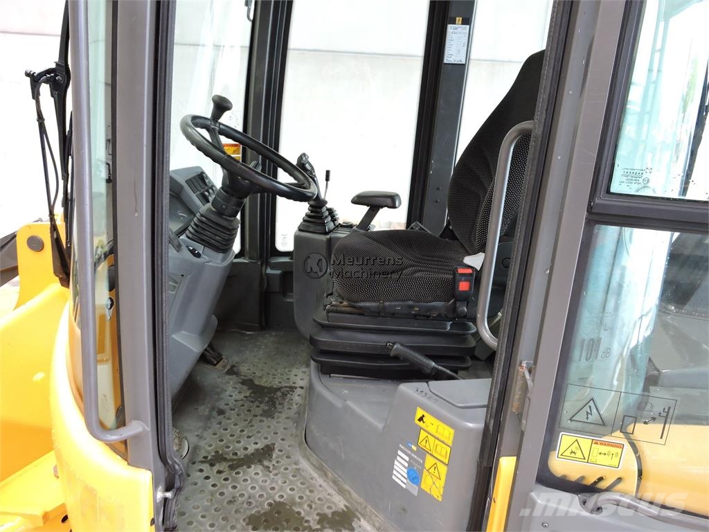 Volvo L35G Automatic Greasing Wheel loaders