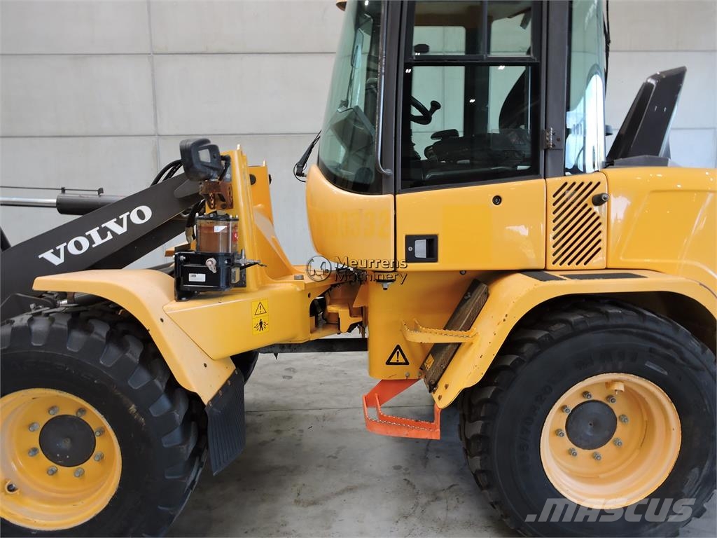 Volvo L35G + Fork Wielladers